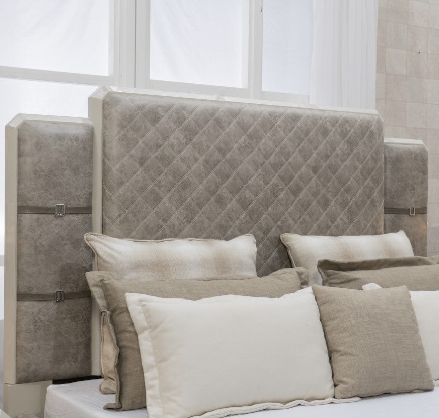 غرفة نوم سانتانا كينج بدون خزانة ملابس