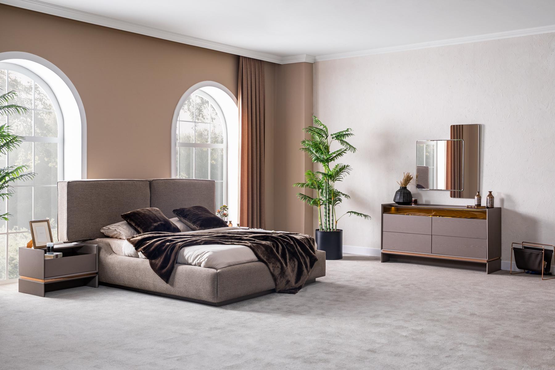 PRAG  KING BEDROOM SET WITHOUT WARDROBE