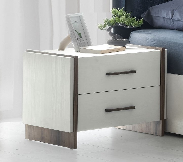 GORDION QUEEN BEDROOM SET WT WARDROBE