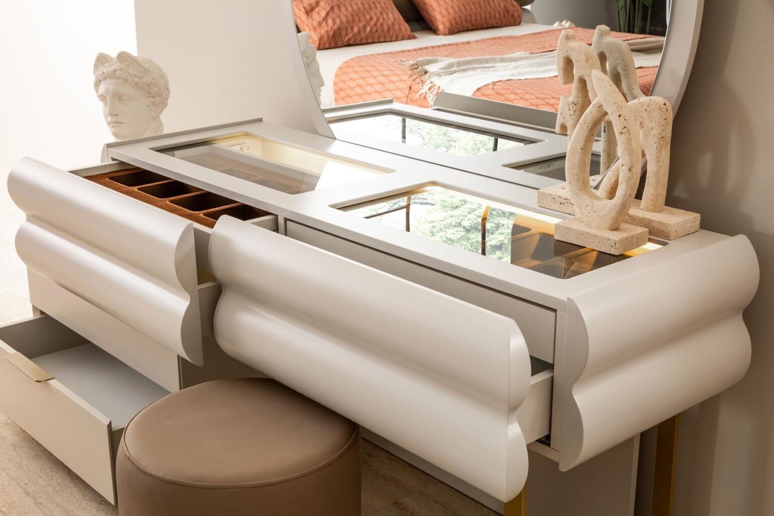 MILAS  KING BEDROOM SET WITHOUT WARDROBE