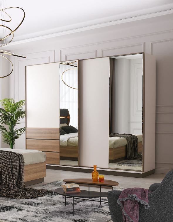 SOLID SLIDING WARDROBE