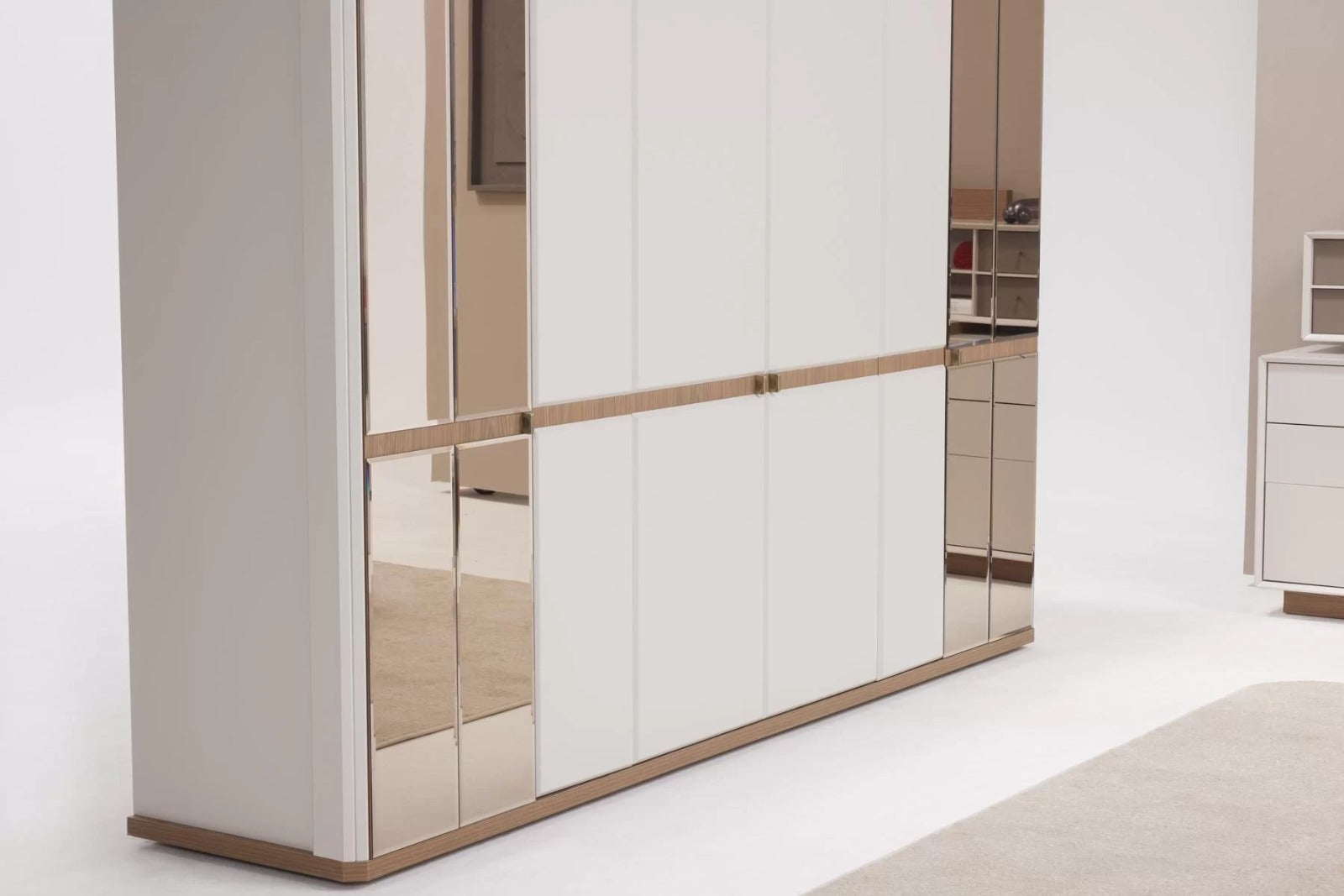 GRANDE 6 DOOR WARDROBE