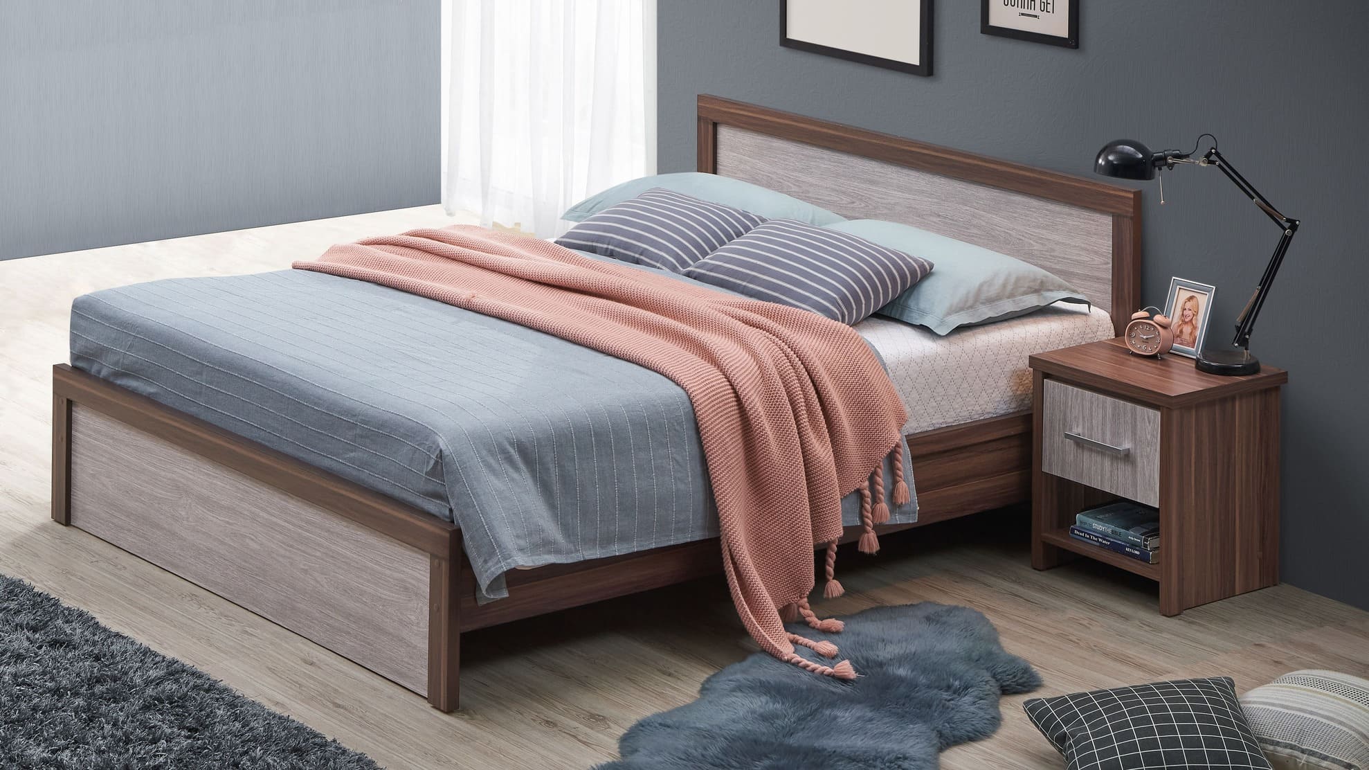 HAPPY QUEEN BED 160 CM