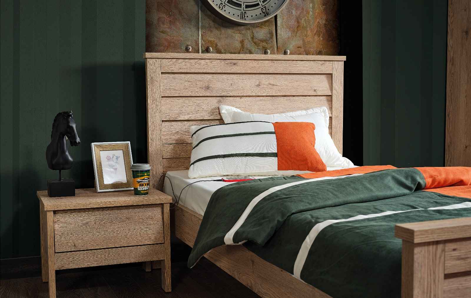 PETRA NIGHTSTAND
