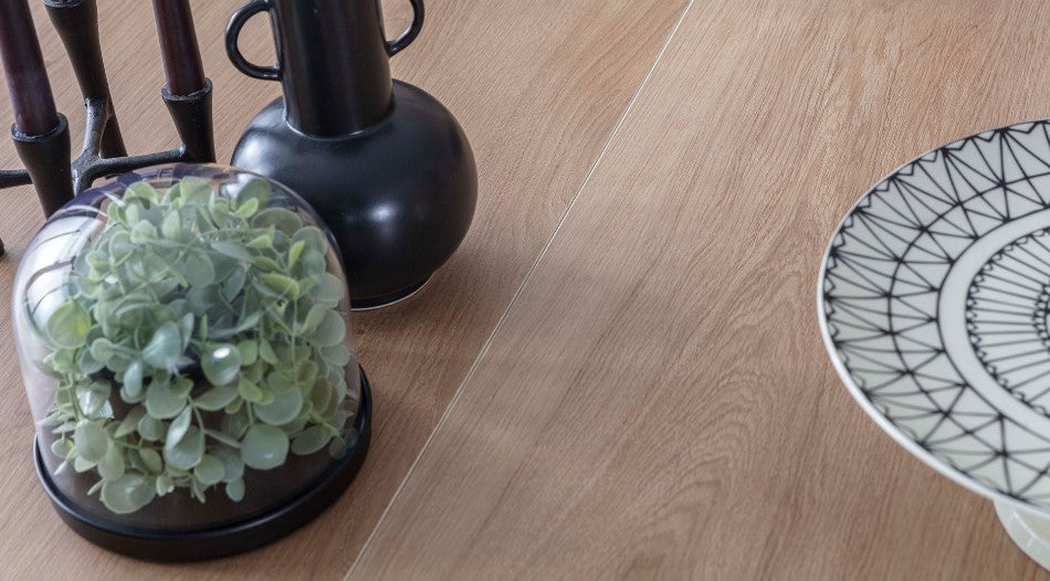 طاولة طعام 6 مقاعد بلاس جي