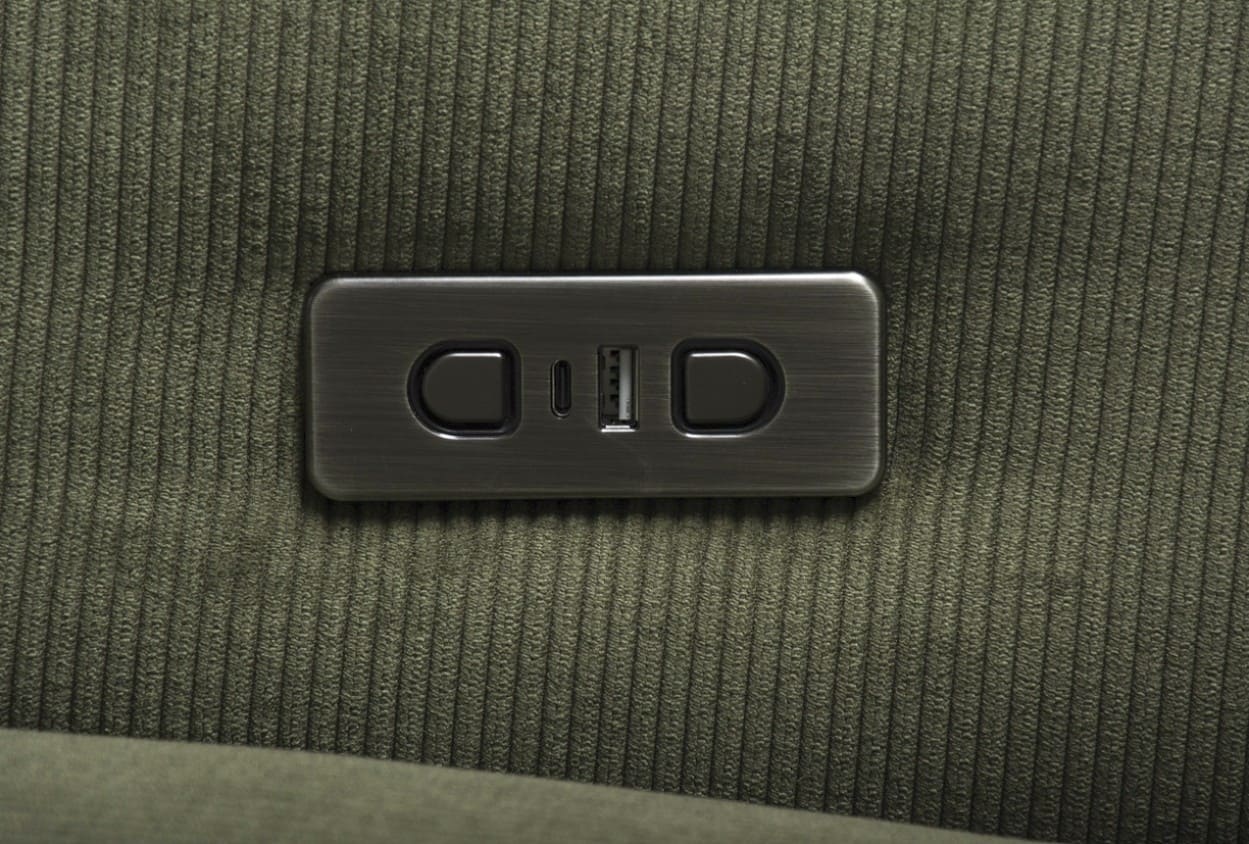 MARIBO SWIVEL RECLINER CHAIR