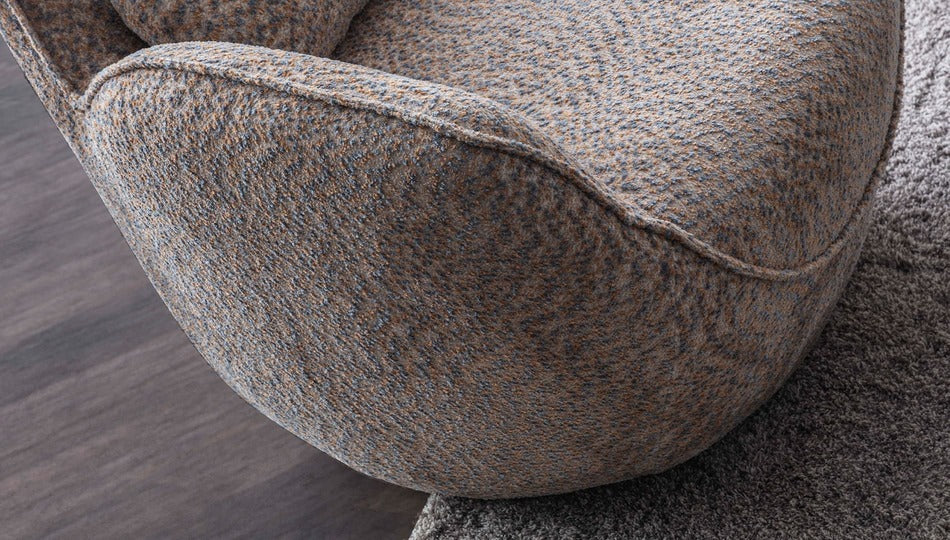 NOBLE ROTATING ARMCHAIR