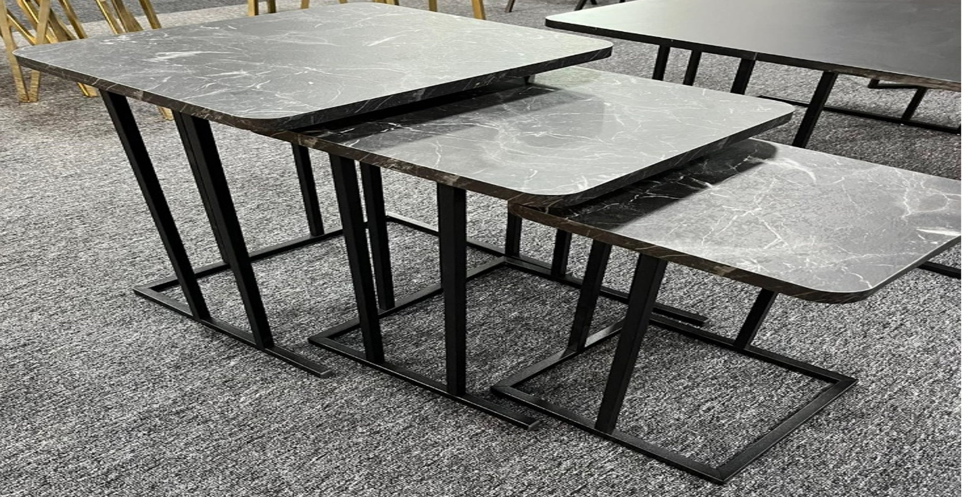 LISA SQUARE 3 NESTING TABLE