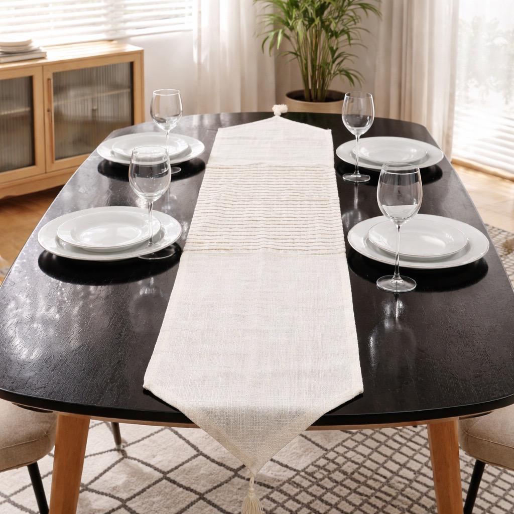 GOLD TABLE RUNNER – Qortuba furniture قرطبة للأثاث