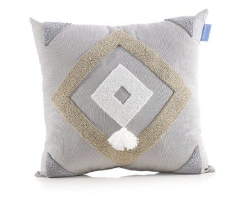 CLOVE PILLOW NO 03