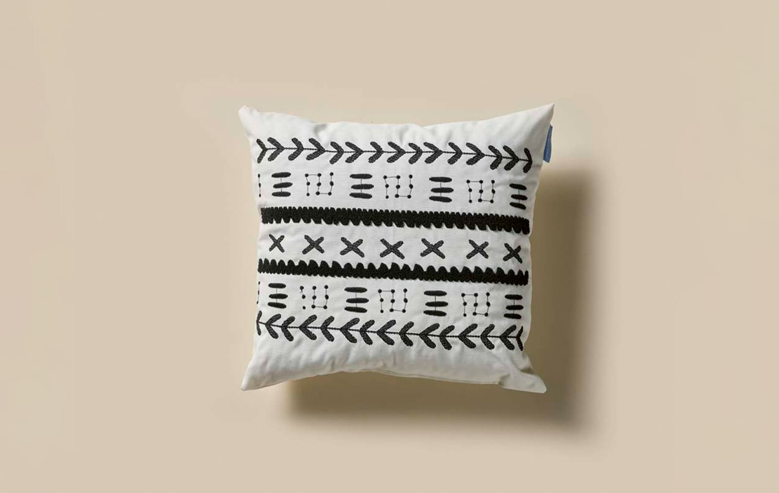 POLAR WOOD PILLOW NO 05