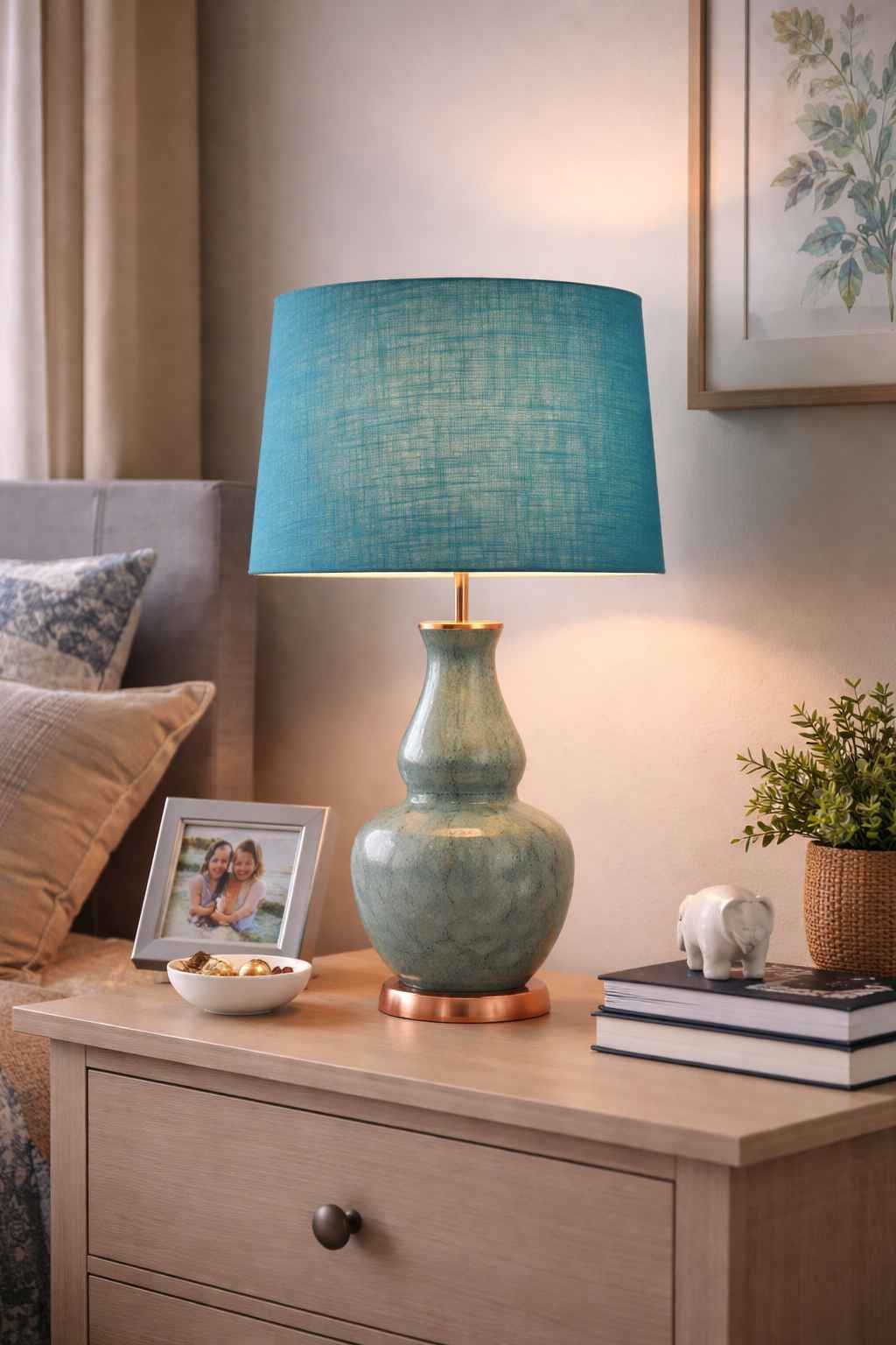 JUN TABLE LAMP