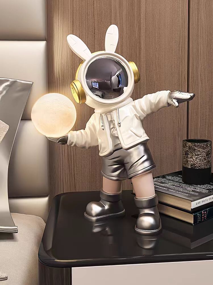 SPACE HERO TABLE  LAMP